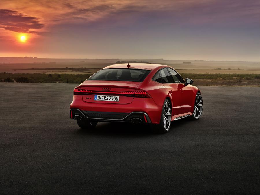  Audi RS7 Sportback 2019 года  (WW) (фото 15 из 80)
